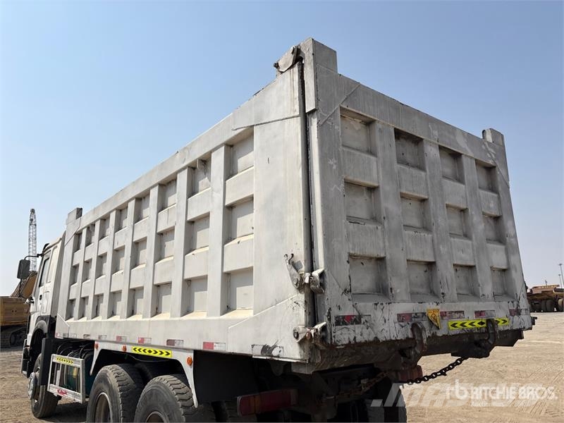 CNHTC ZZ3257N4147E1 Howo 360 6x4 T/A Dump Truck Tipper trucks