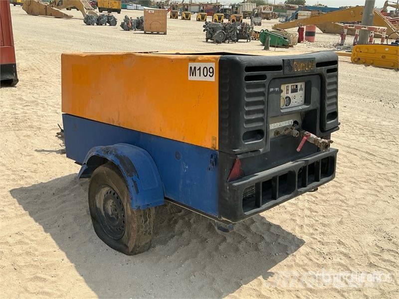 Compair C76 Mobile Air Compressor (Inoperable) مكابس