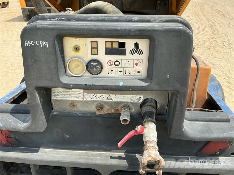 Compair C76 Mobile Air Compressor (Inoperable) مكابس
