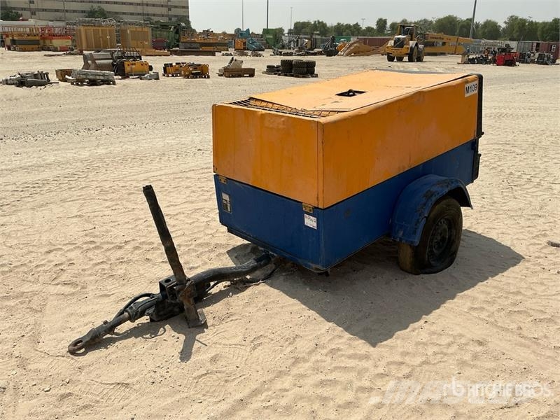 Compair C76 Mobile Air Compressor (Inoperable) مكابس