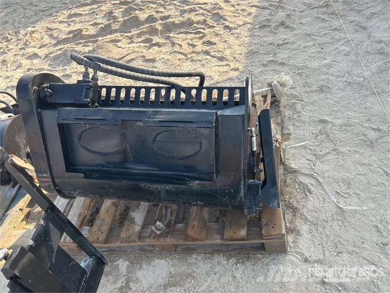 Concrete Mixer Bucket w/ Skid Steer Trencher (Unus Траншеекопатели