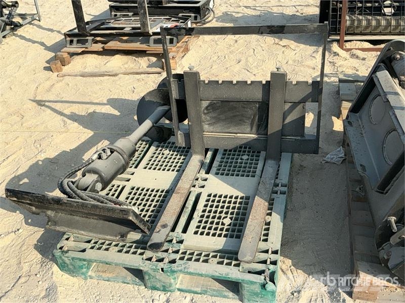 Concrete Mixer Bucket w/ Skid Steer Trencher (Unus Траншеекопатели