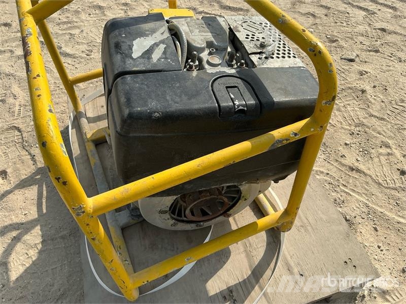  Concrete Vibrator دكاكات أفقية