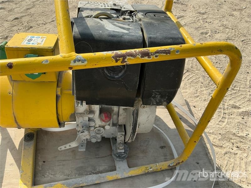  Concrete Vibrator دكاكات أفقية