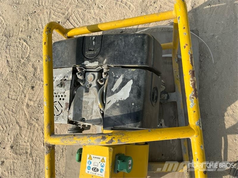  Concrete Vibrator دكاكات أفقية