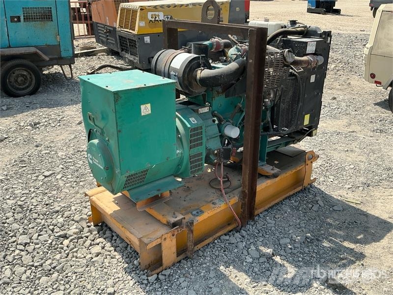 Cummins 60 kVA Skid-Mounted Generator Set (Inoperable) مولدات ديزل