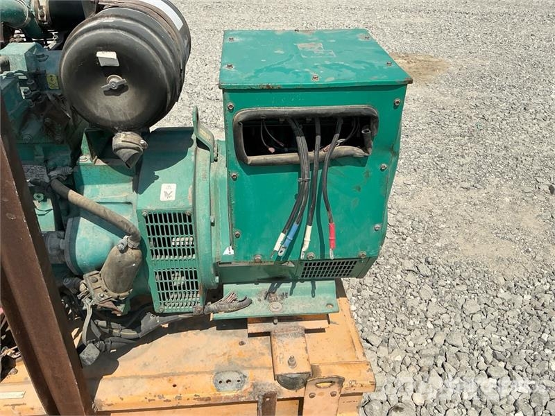 Cummins 60 kVA Skid-Mounted Generator Set (Inoperable) مولدات ديزل