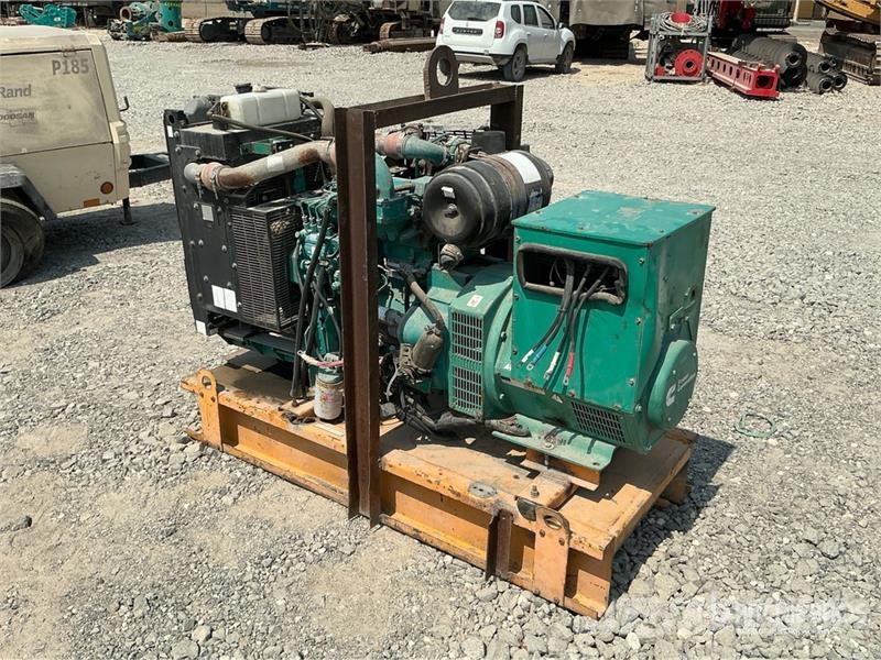 Cummins 60 kVA Skid-Mounted Generator Set (Inoperable) مولدات ديزل