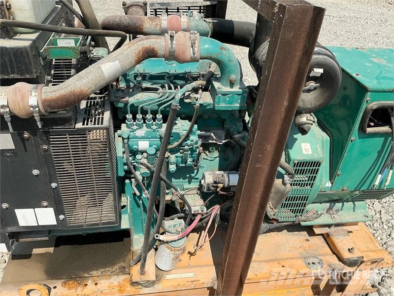 Cummins 60 kVA Skid-Mounted Generator Set (Inoperable) مولدات ديزل