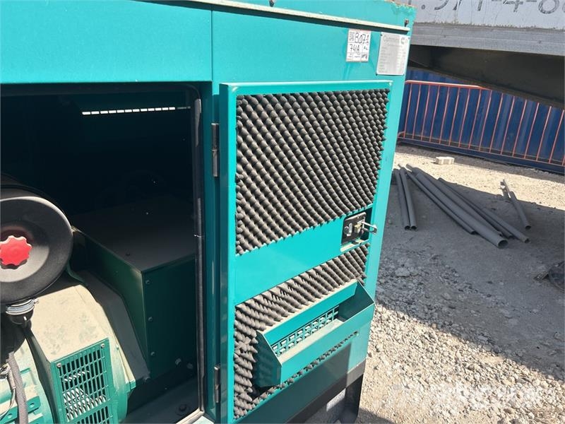 Cummins CS100 100 kVA Skid-Mounted Generator Set (Unused) مولدات ديزل