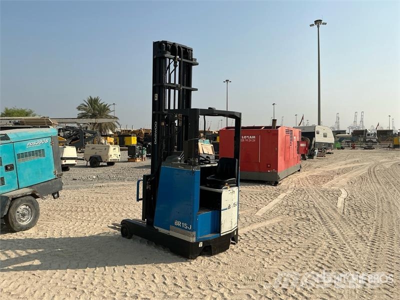 Daewoo BR15J 1.5 ton Electric Reach Truck Tolóoszlopos targonca