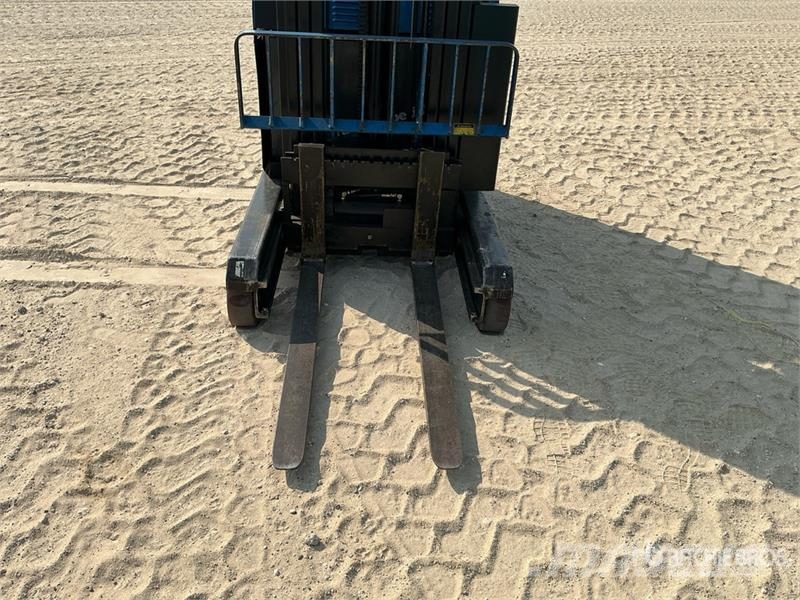 Daewoo BR15J Reach Truck Skyvemasttruck