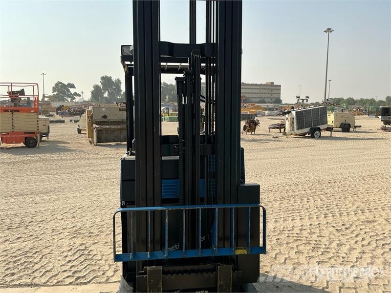Daewoo BR15J Reach Truck Skyvemasttruck