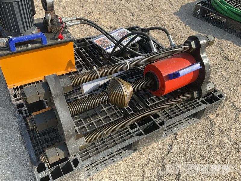 DELEXI 100T Portable Hydraulic Track Pin Press (Un Drugi deli