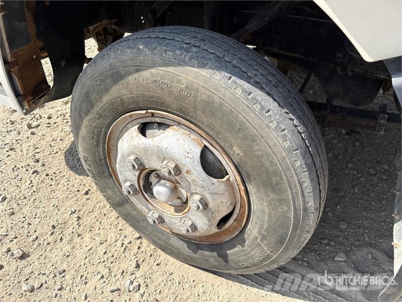 Dongfeng Captain DFA1063 4x2 Flatbed Truck Lava-kuorma-autot