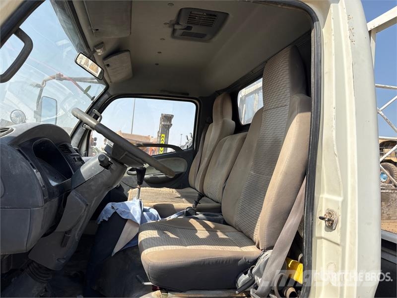 Dongfeng Captain DFA1063 4x2 Flatbed Truck Lava-kuorma-autot