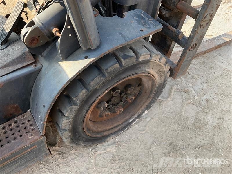 Doosan D30S-5 شاحنات ذات رافعات شوكية - أخرى
