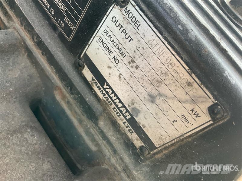 Doosan D30S-5 شاحنات ذات رافعات شوكية - أخرى