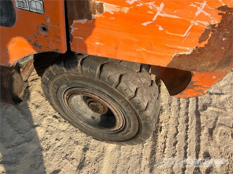 Doosan D35C-7 3.5 ton Forklift شاحنات ذات رافعات شوكية - أخرى