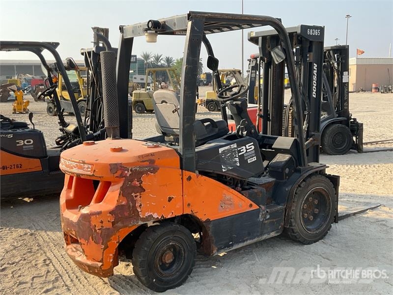 Doosan D35C-7 3.5 ton Forklift شاحنات ذات رافعات شوكية - أخرى