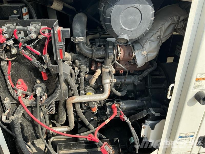 Doosan G50 50 kVA Skid-Mounted Generator Set Générateurs diesel
