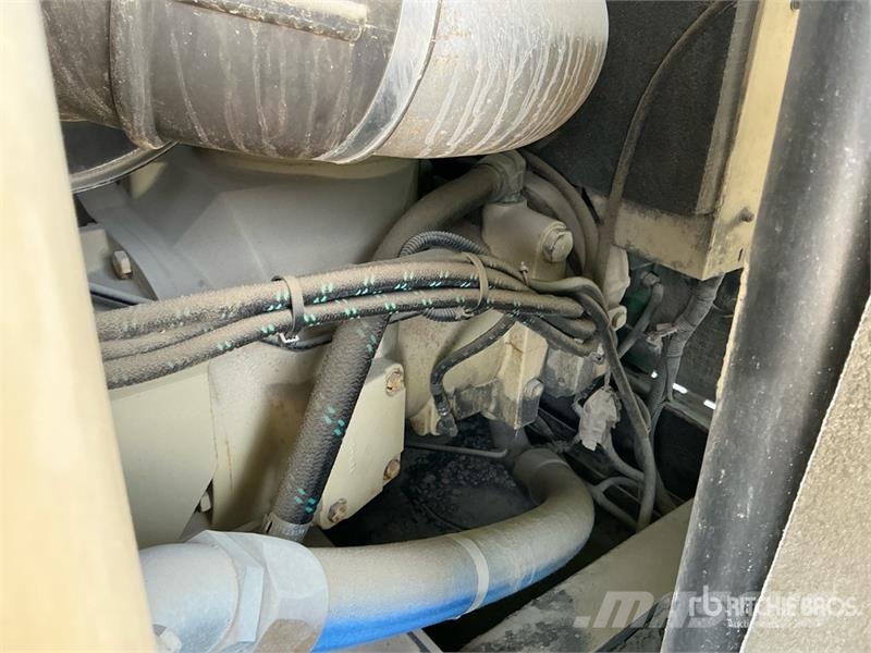Doosan HP750WCU مكابس