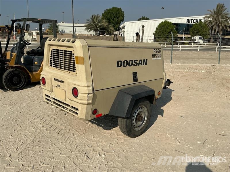 Doosan P260 Mobile Air Compressor مكابس