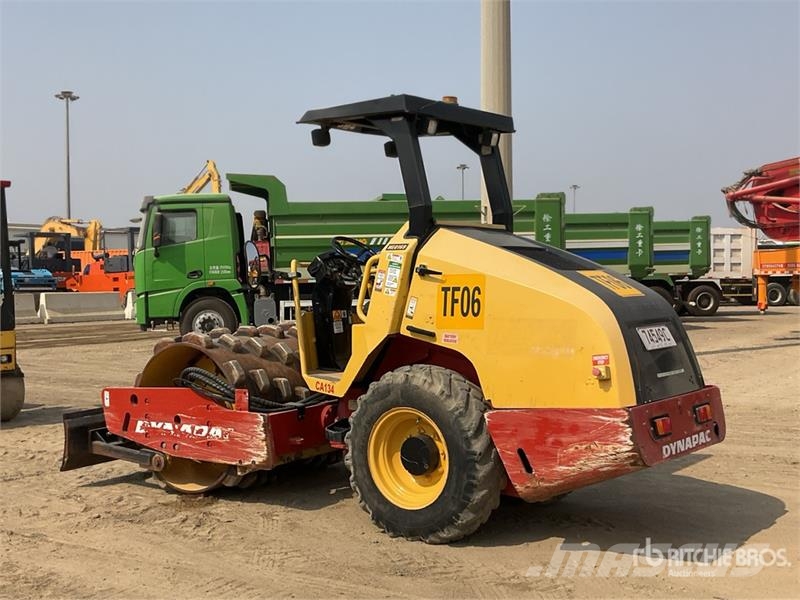 Dynapac CA134PD Padfoot Drum Compactor مداحل أحادية الأسطوانة