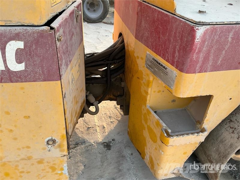 Dynapac CC122 Double Drum Roller (Inoperable) Tandemrullid