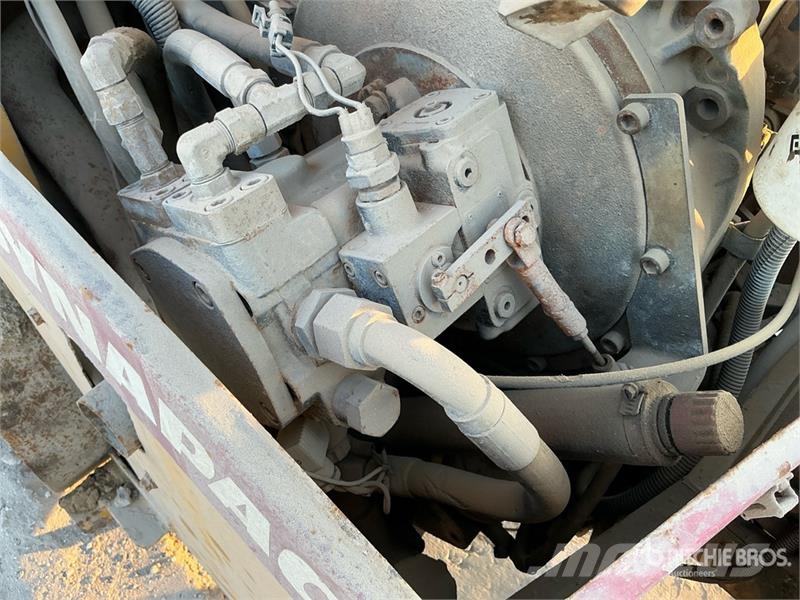 Dynapac CC122 Double Drum Roller (Inoperable) Tandemrullid