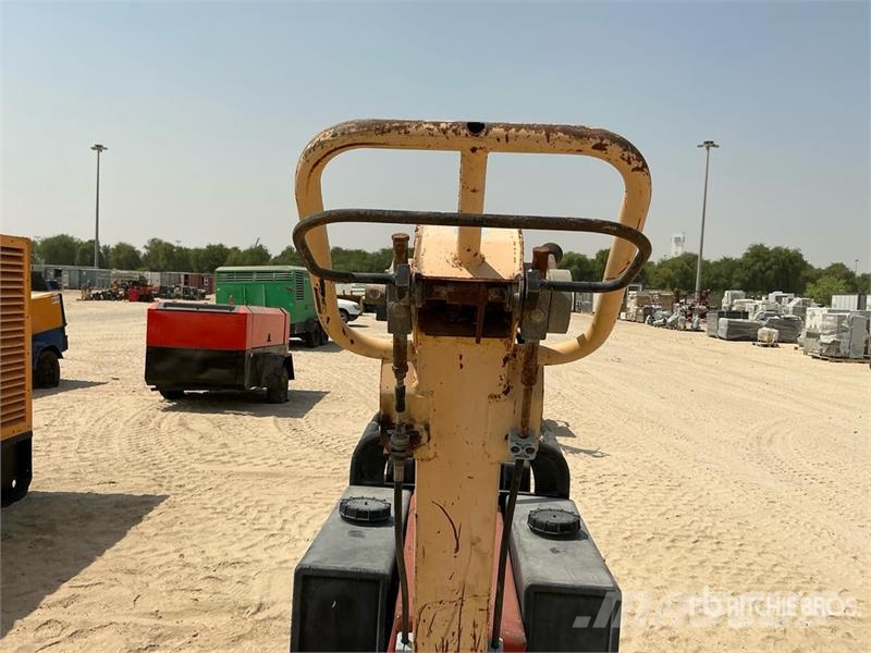 Dynapac LP750 Walk Behind Roller Cilindros Compactadores - Outros