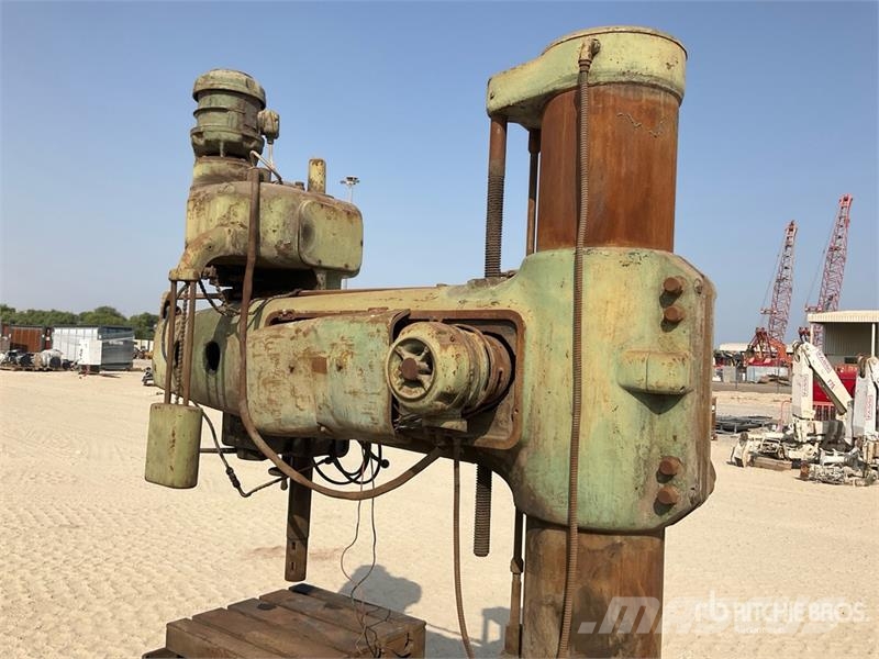 Electric Milling Machine w/ Heavy Duty Radial Arm Drugi deli