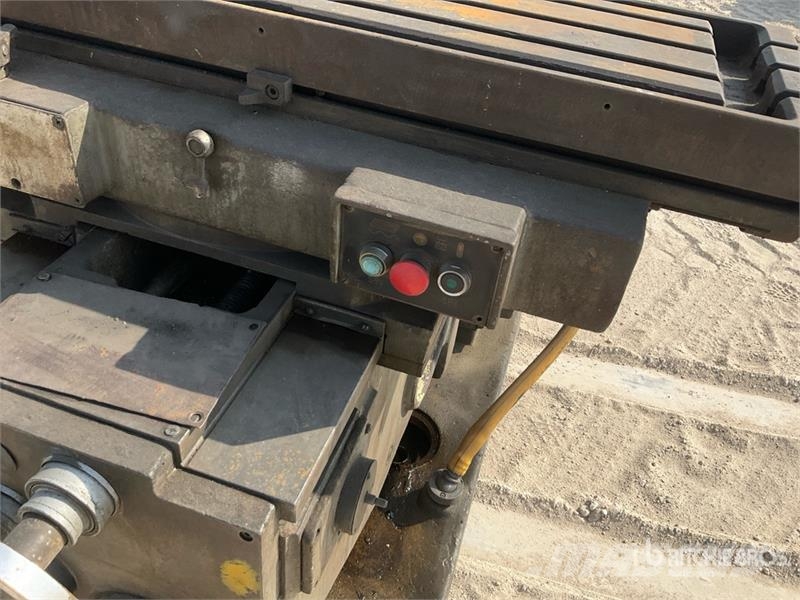 Electric Milling Machine w/ Heavy Duty Radial Arm Drugi deli