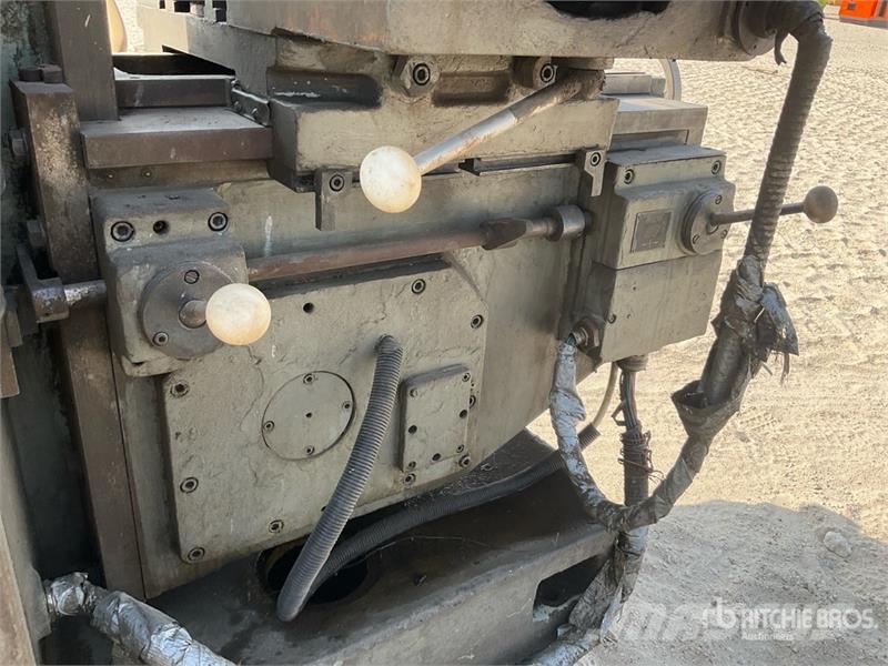 Electric Milling Machine w/ Heavy Duty Radial Arm Drugi deli