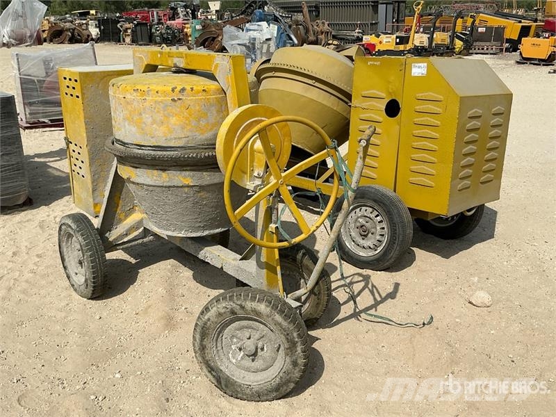 Electric Quantity of (2) Portable Concrete Mixer Polovne mešalice