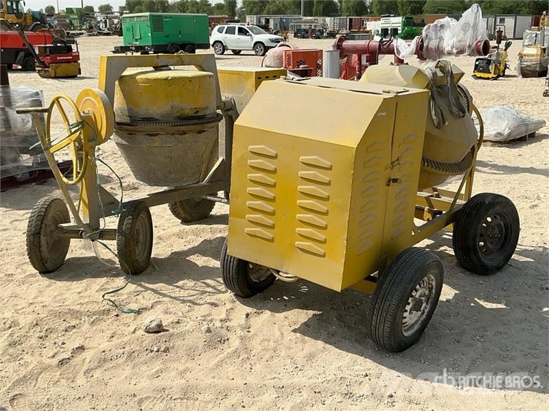 Electric Quantity of (2) Portable Concrete Mixer Polovne mešalice