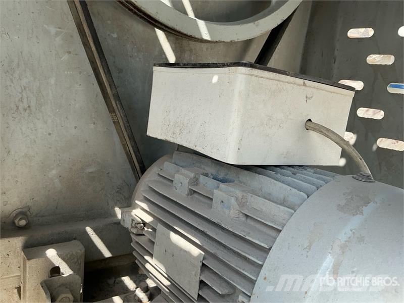Electric Quantity of (2) Portable Concrete Mixer Polovne mešalice