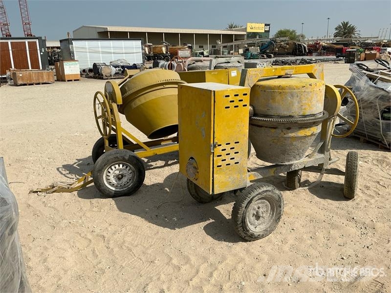Electric Quantity of (2) Portable Concrete Mixer Polovne mešalice