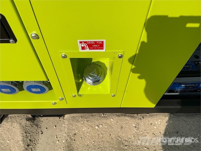  Elektra EL80 80 kVA Skid-Mounted Generator Set (Un مولدات ديزل