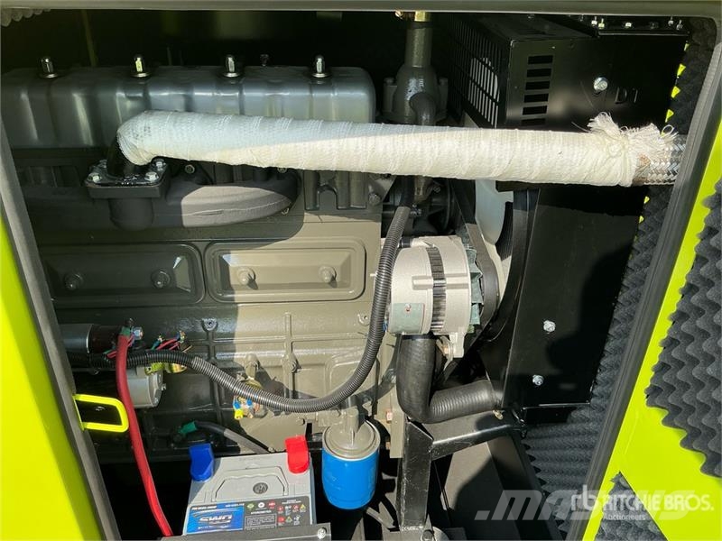  Elektra EL80 80 kVA Skid-Mounted Generator Set (Un مولدات ديزل