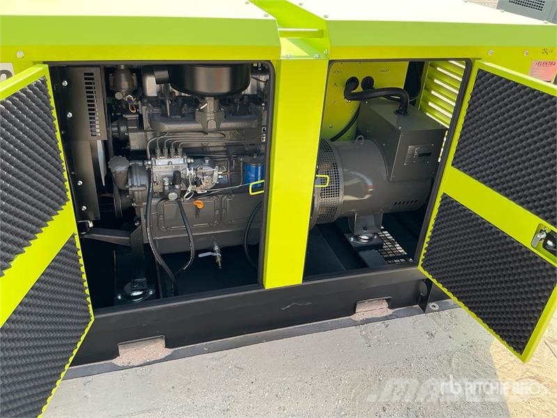  Elektra EL80 80 kVA Skid-Mounted Generator Set (Un مولدات ديزل