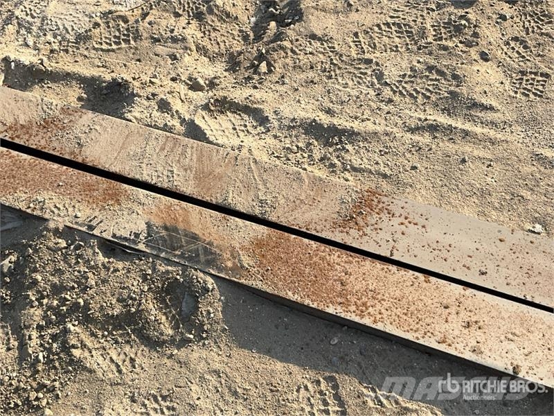 F-10 2900 mm Fork Extensions (Unused) شوكات