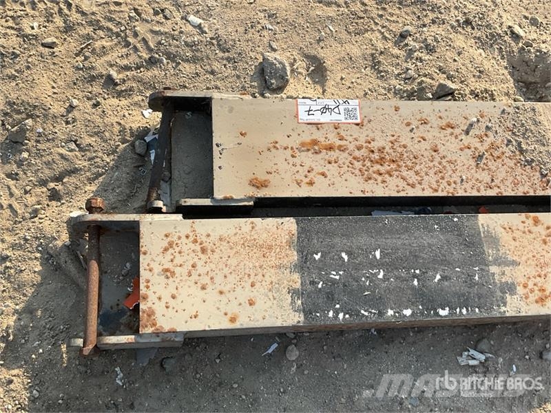 F-10 2900 mm Fork Extensions (Unused) شوكات