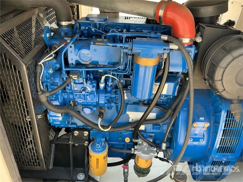 FG Wilson p110-3 110 kVA Skid-Mounted Generator Set Dízel áramfejlesztők