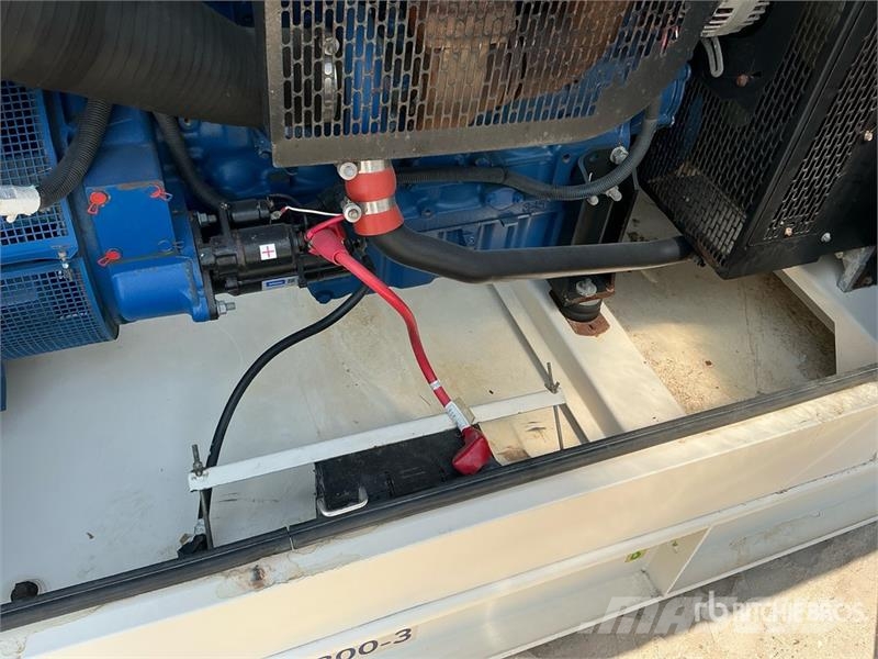 FG Wilson P150-5 150 kVA Skid-Mounted Generator Set Dízel áramfejlesztők