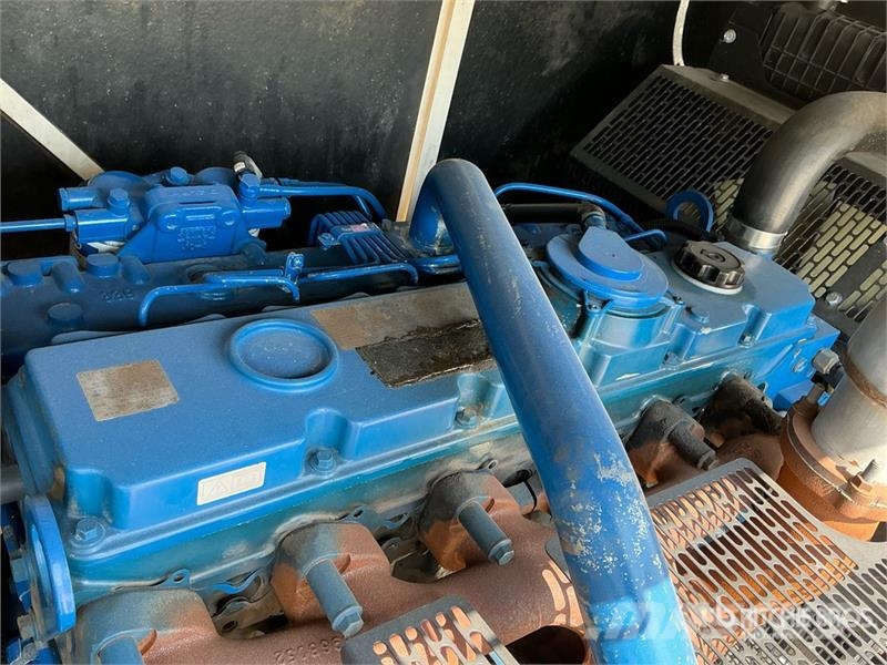 FG Wilson P150-5 165 kVA Skid-Mounted Generator Set مولدات ديزل