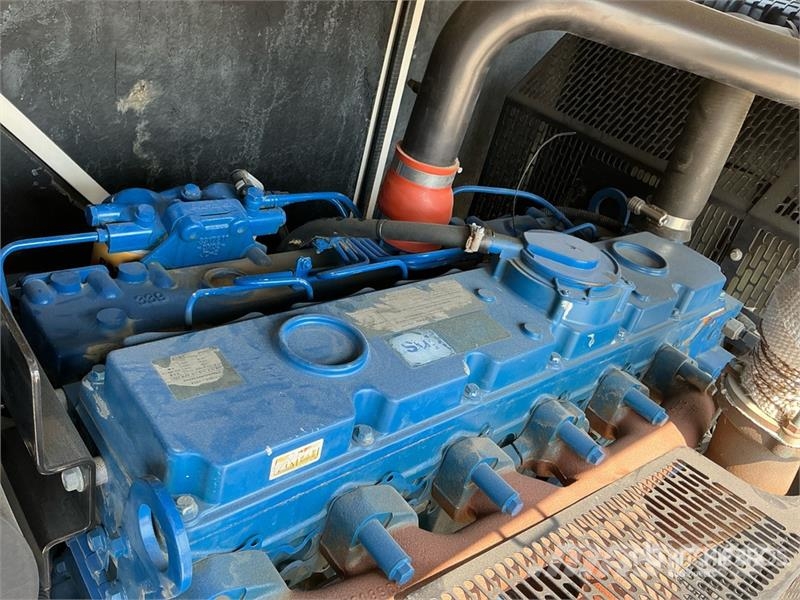 FG Wilson P165-5 187.5 kVA Skid-Mounted Generator Set مولدات ديزل