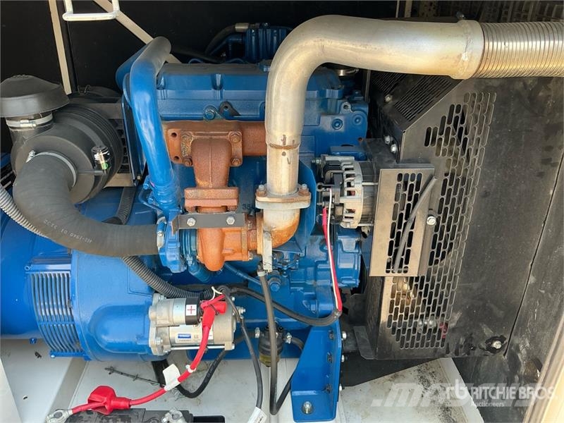 FG Wilson P50-5 56.3 kVA Skid-Mounted Generator Set Dízel áramfejlesztők