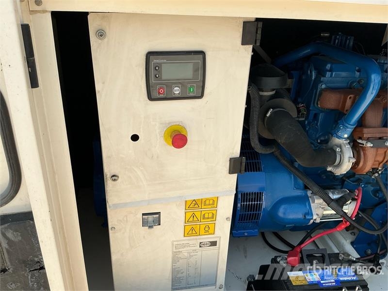 FG Wilson P65-5 75 kVA Skid-Mounted Generator Set Dízel áramfejlesztők