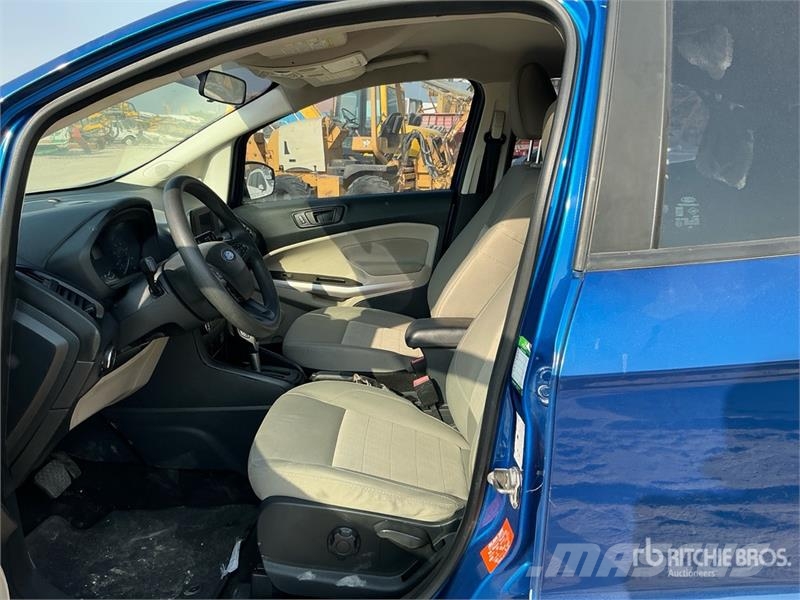 Ford ECO SPORT 2WD SUV (Inoperable) سيارات